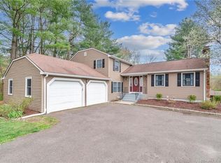 18 Alexander Ln, Suffield, CT 06078