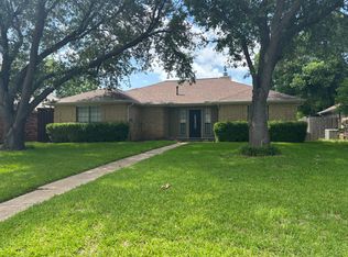 704 Whitewing Dr, Mesquite, TX 75150