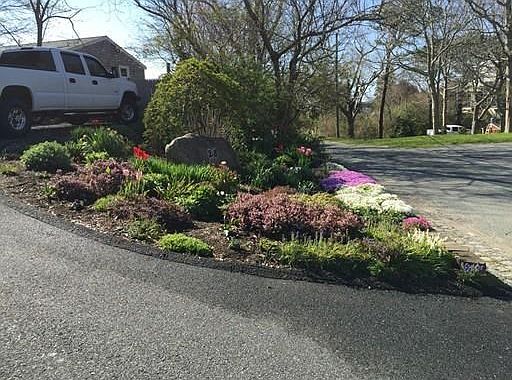 3rd image of 28 Mayflower Dr