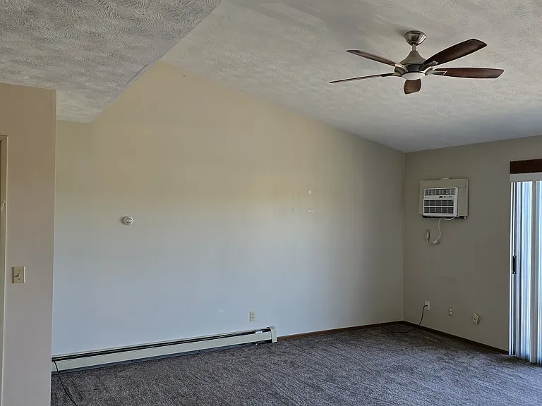 1875 Knoll View Dr #TOP — Photo 6