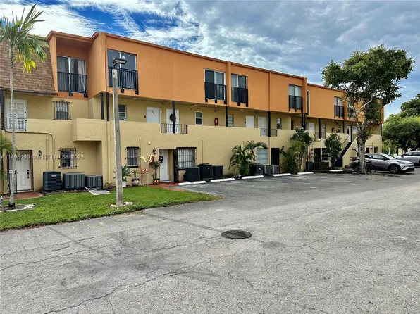 231 NW 109th Ave APT 209, Miami, FL 33172