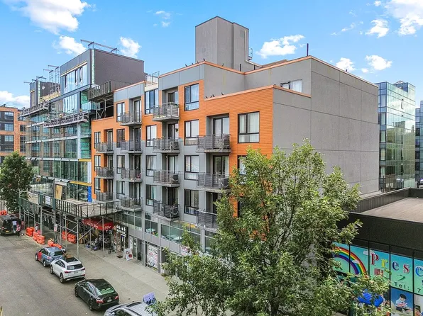 35-20 146th St #3B, Flushing, NY 11354