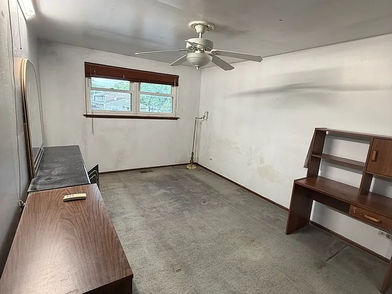 805 Bishop Ct #H — Photo 13