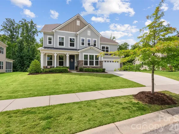 10397 Paper Birch Dr, Charlotte, NC 28215