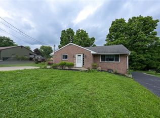 1013 Shenango Rd, Beaver Falls, PA 15010