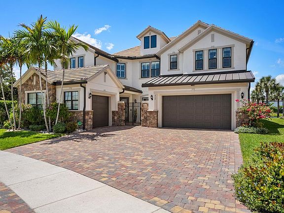 3rd image of 217 Sonoma Isles Circle