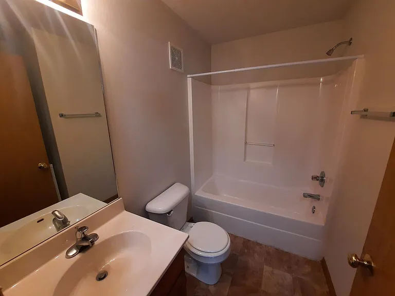 Mulberry Pointe Apartment Homes — Photo 43