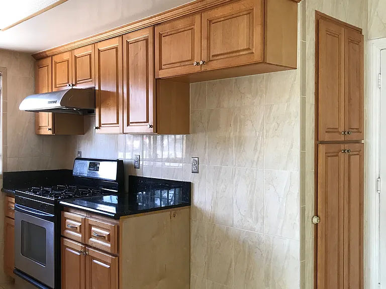 532 Sefton Ave #A — Photo 6