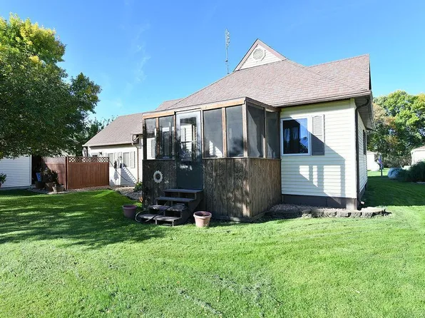 309 1st Ave E, Abercrombie, ND 58001