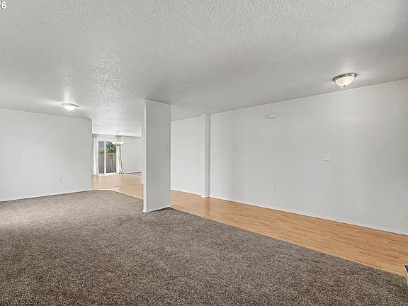 5th image of 4007 NE 165th Pl
