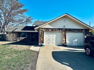 124 W Aaron Dr, Andover, KS 67002