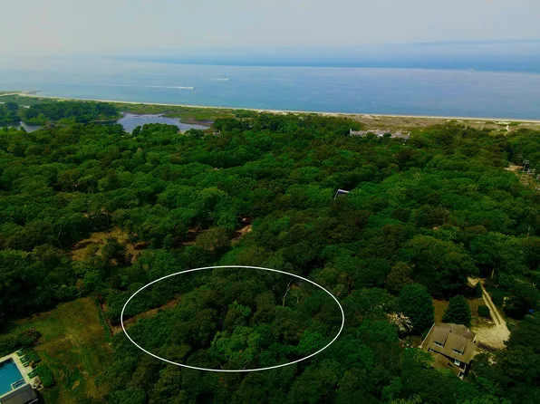 0 Crowell Ln, Vineyard Haven, MA 02568