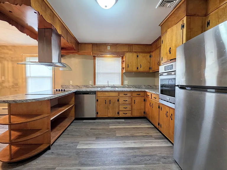 2402 New Holland Pike — Photo 7