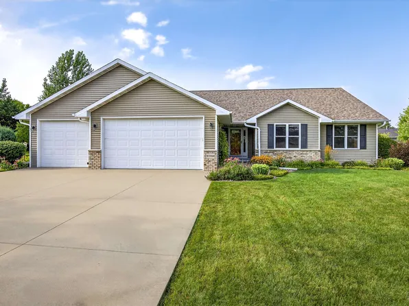 W7050 Glen Valley Dr, Greenville, WI 54942