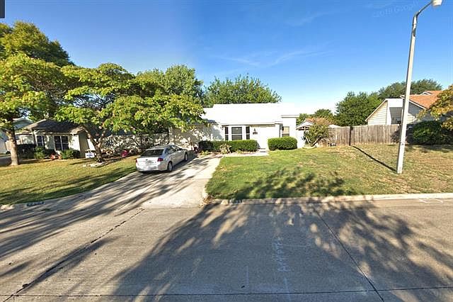 1st image of 5508 Bainbridge Dr