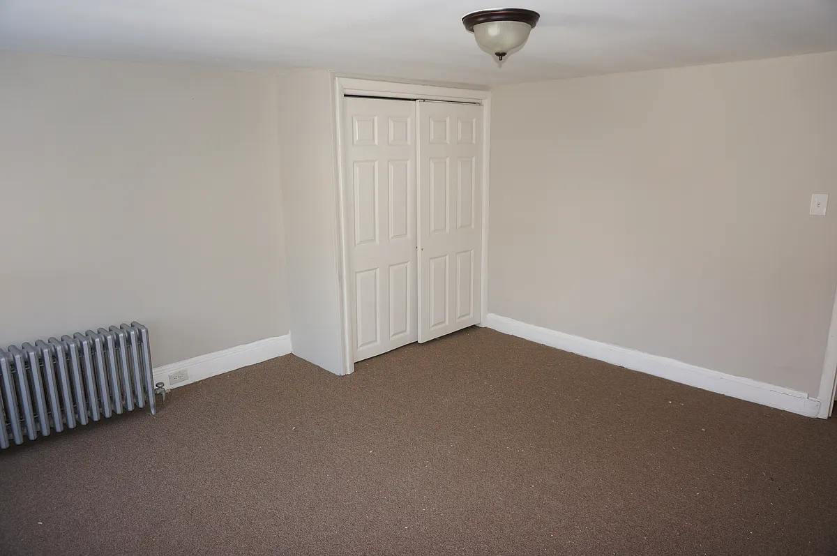 Building Photo - 527 Green St #2