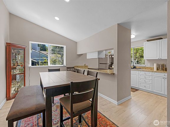 5th image of 23303 Cedar Way #T201