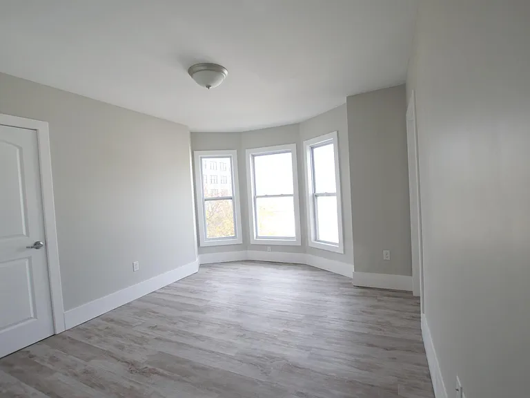 1469 Niagara St #401 — Photo 8