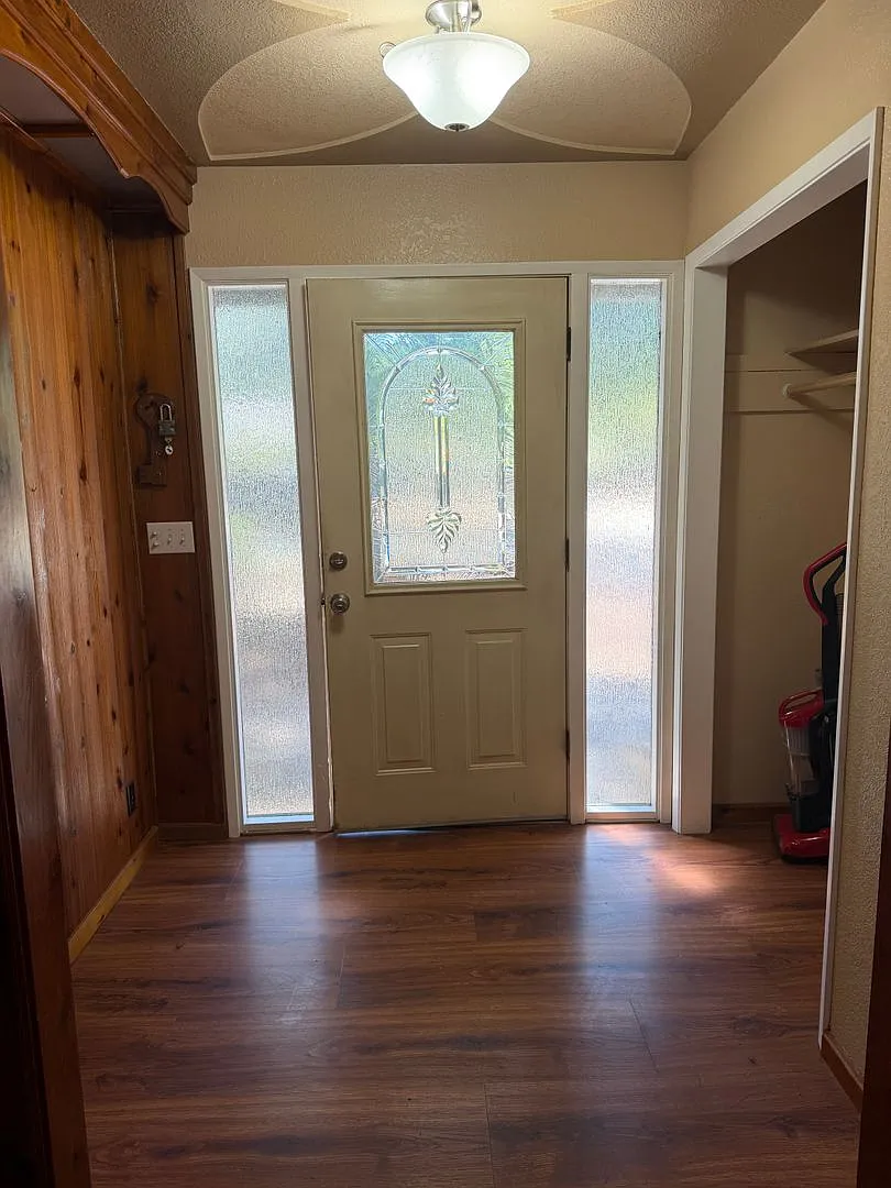 Pioneer Home — Photo 2