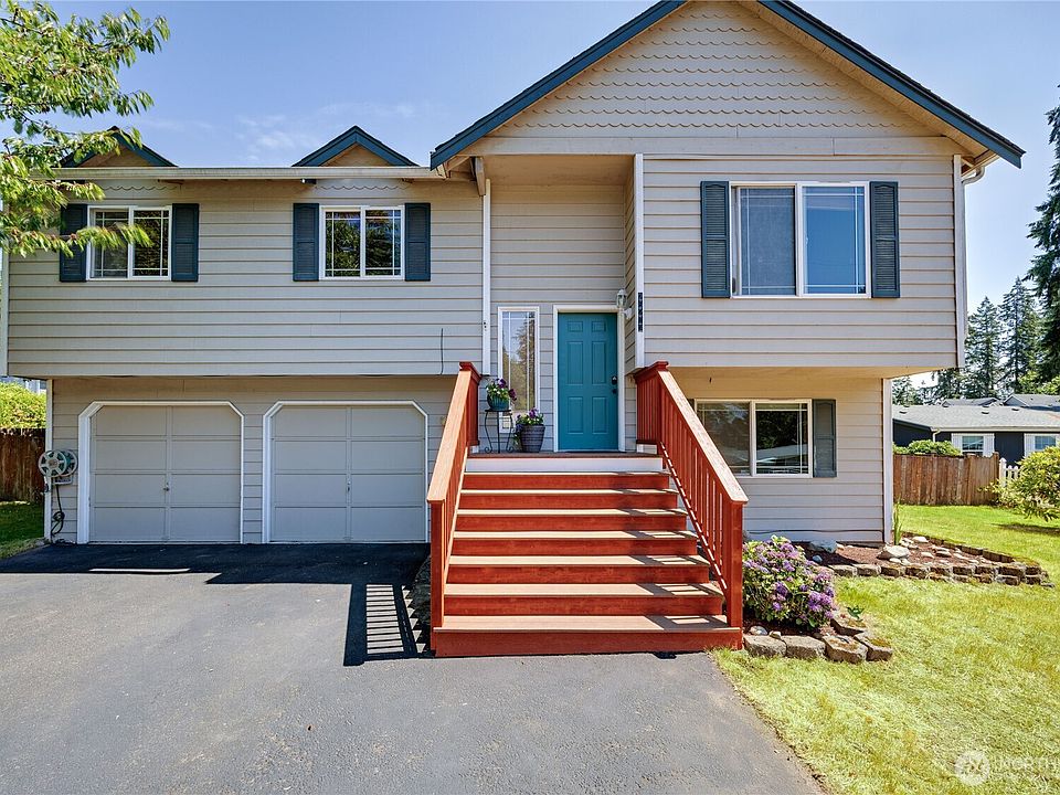 1st image of 26202 Barrett Road NE