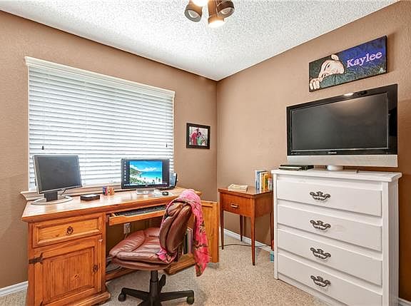 4th image of 2709 Yellowstone Park Ln