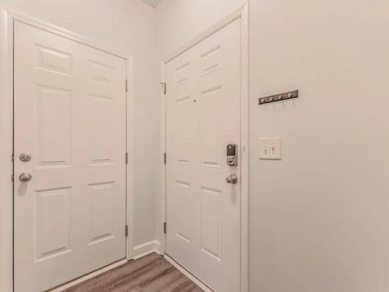 713 Samuel Cary Dr — Photo 25