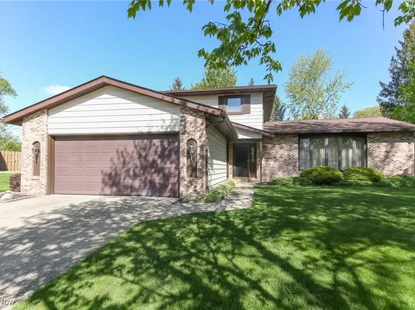 3909 Sherbrook Oval, Brunswick, OH 44212