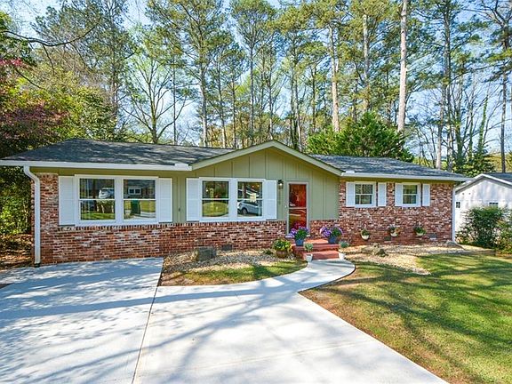 4th image of 2899 Fantasy Ln