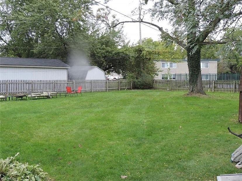 2nd image of 3667 Beaumont Dr
