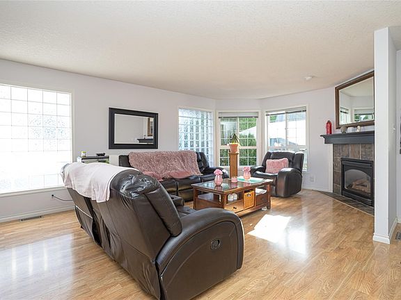 4th image of 5667 Carrington Rd