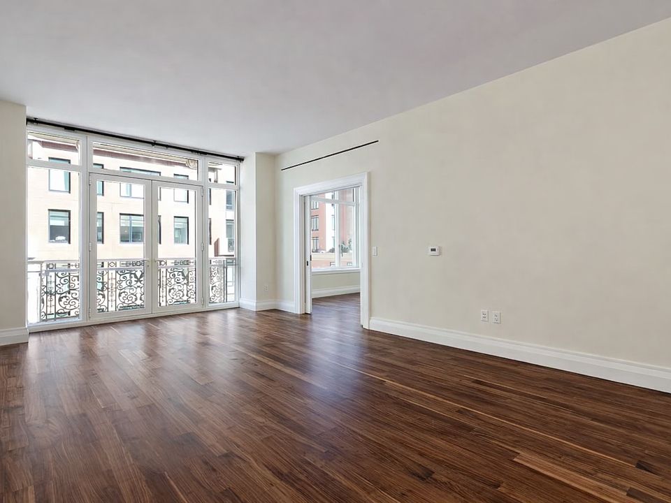 1st image of 2150 Broadway APT 10E