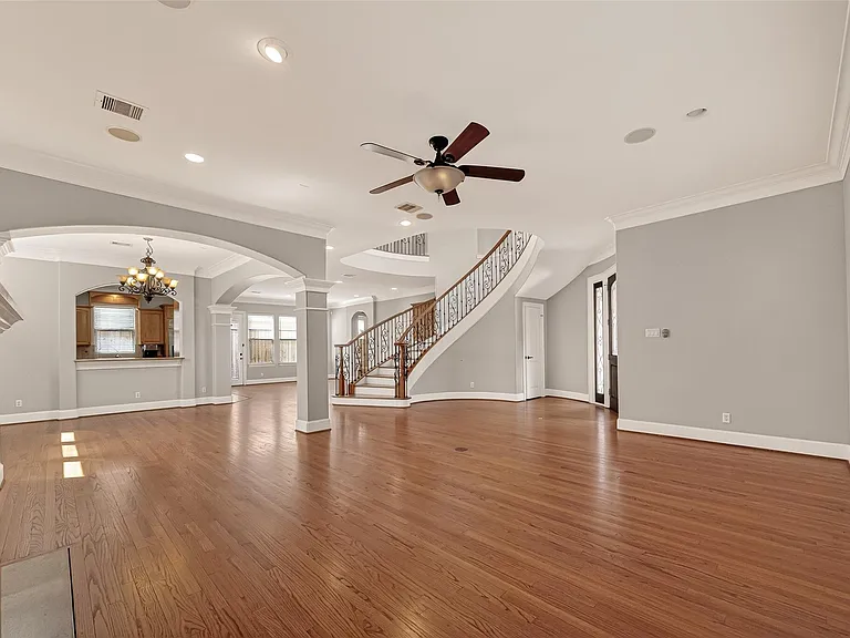 5319 Fayette St — Photo 5