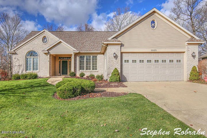 1st image of 1925 Oakleigh Woods Dr NW