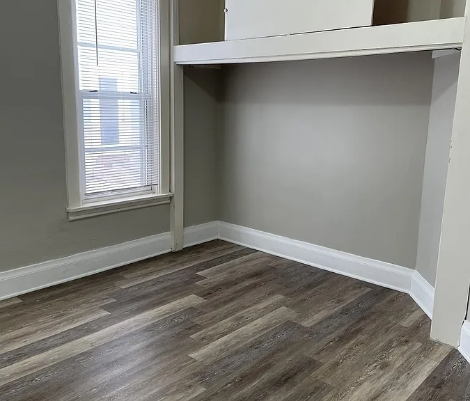 302 N Livingston St — Photo 5