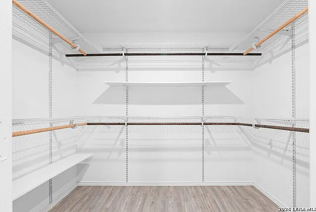 422 De Herrera — Photo 14
