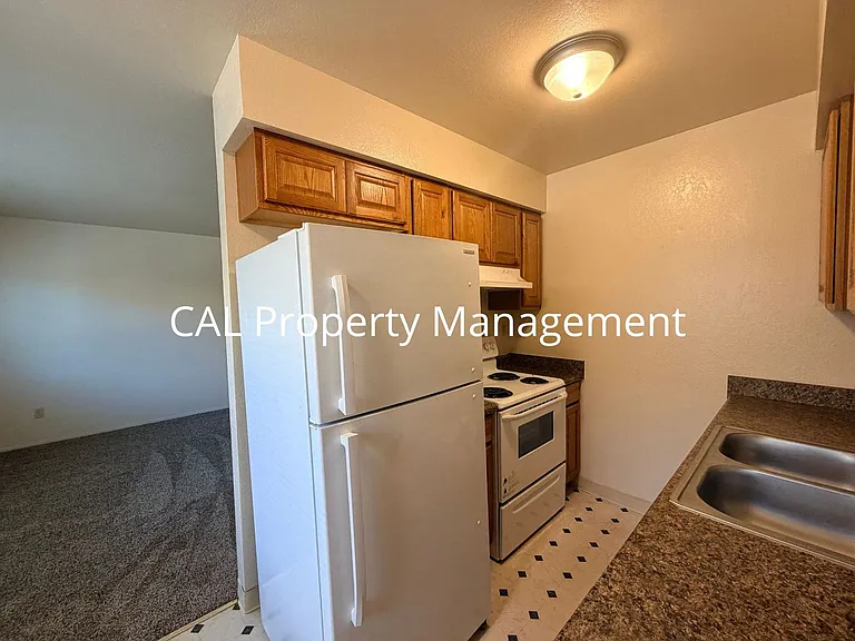3050 Sunset Ave — Photo 39