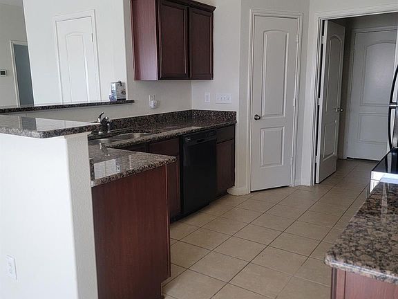 4th image of 2214 Seabourne Trails Rd