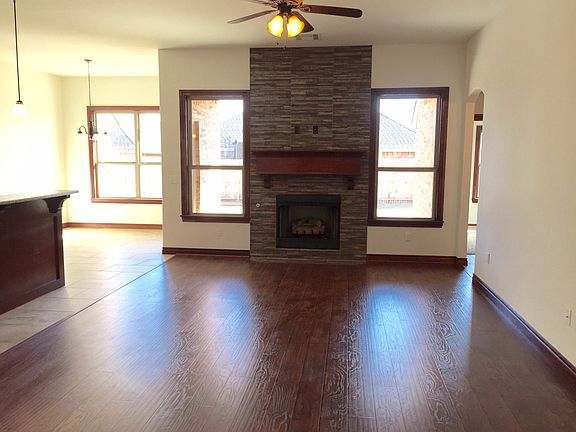 3rd image of 3408 Canton Trl
