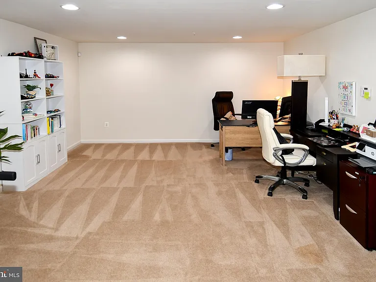 11830 Steeplebush Dr — Photo 36