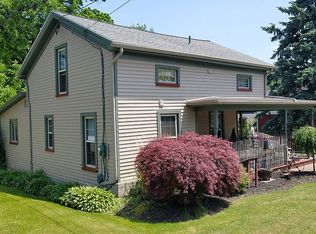 7760 Hamilton St, Williamson, NY 14589