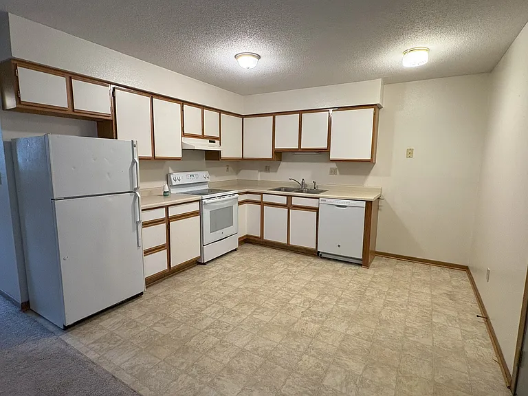 701 Bowery St #3 — Photo 3