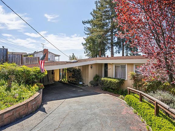 2nd image of 10775 Ridgeview Way