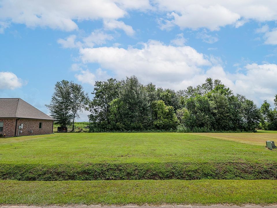 1st image of 209 Le Belle Maison Dr