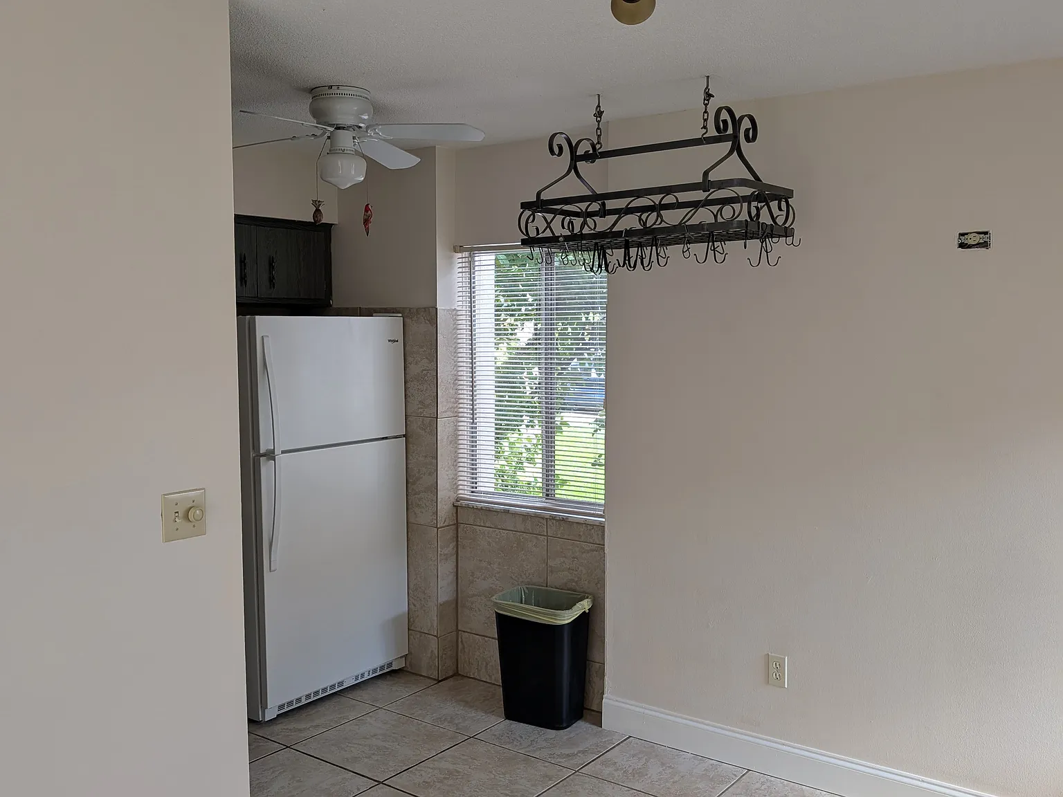 2 bed, 850 sqft, $1,600 — Photo 2