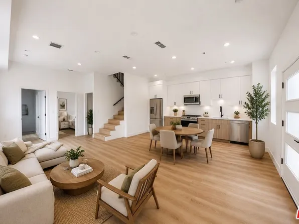 11225 Tiara St, North Hollywood, CA 91601