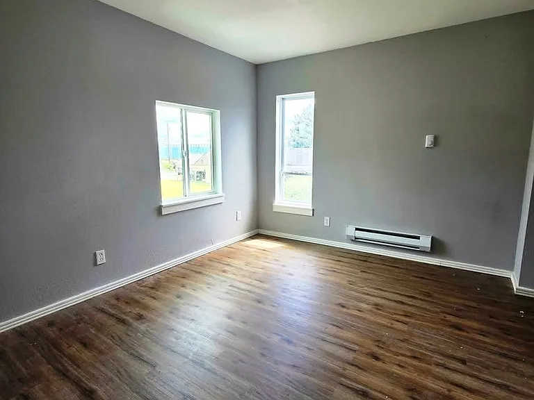 2528 Pacific Ave — Photo 4