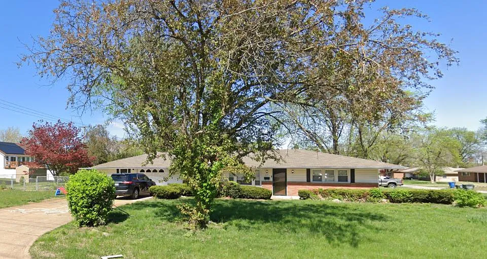 607 Utz Ln