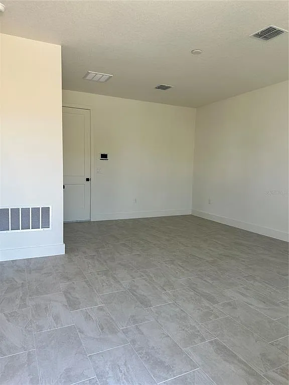 3 bed, 2.5 bath, 1846 sqft, $2,850 — Photo 3