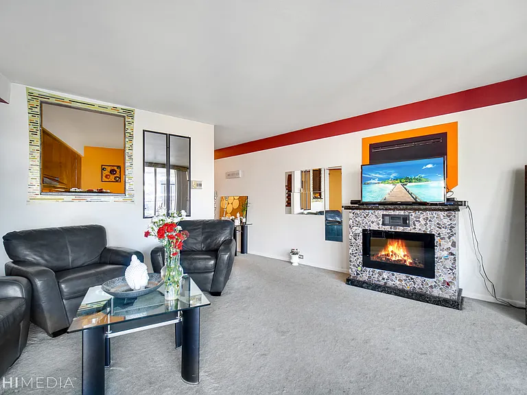 300 N State St #3908 — Photo 3