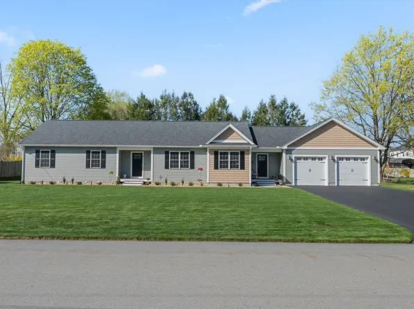 17 Brodeur Ave, Webster, MA 01570